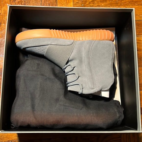 Yeezy boost 750 size 11 1/2 - Picture 1 of 6